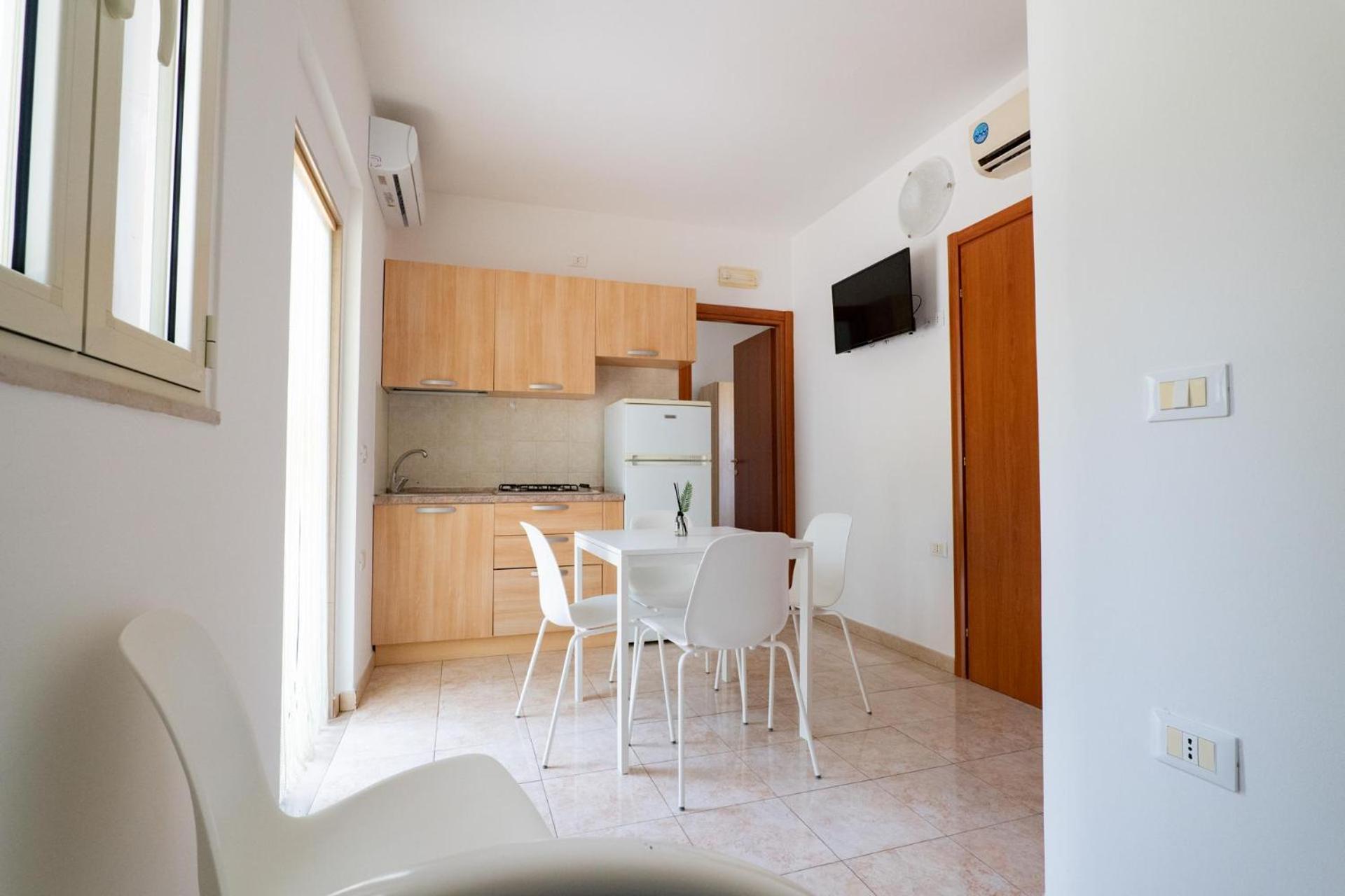 Residence Lido Dei Pini มัตตีนาตา ภายนอก รูปภาพ
